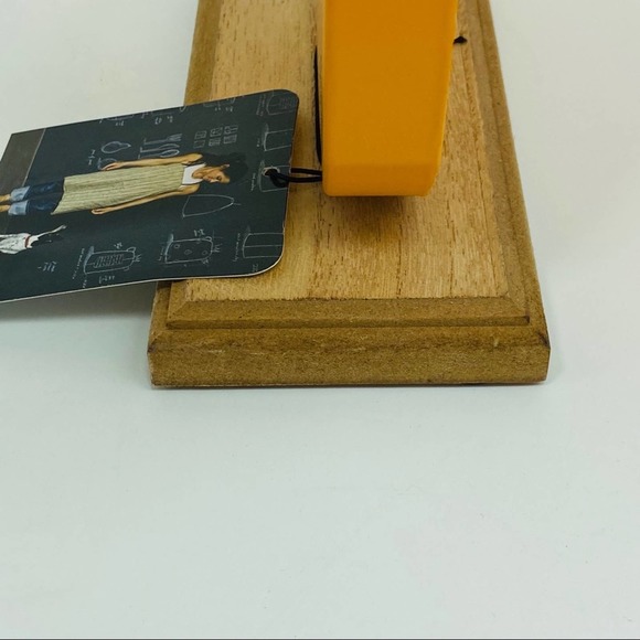 NWT Rae Dunn GRATEFUL Metal Pumpkin w/ Wood Stand - Picture 7 of 9